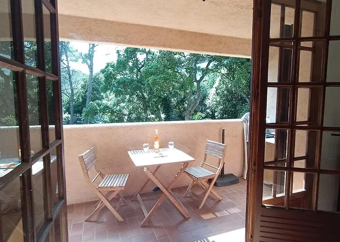 Le Pin Des Ecureuils * Saint-Raphael (Var)